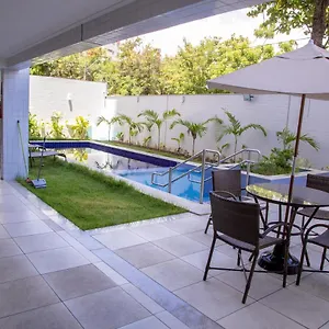 https://flat-no-melhor-de-boa-viagem-vista-para-o-mar-andar-alto.portodegalinhashotels.com